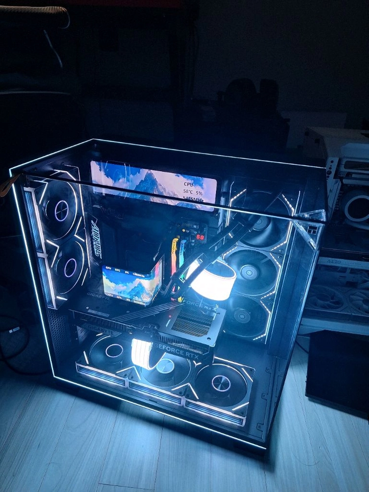 라이젠9 9950X3D RTX5080 하이엔드감성본체 팝니다 이미지