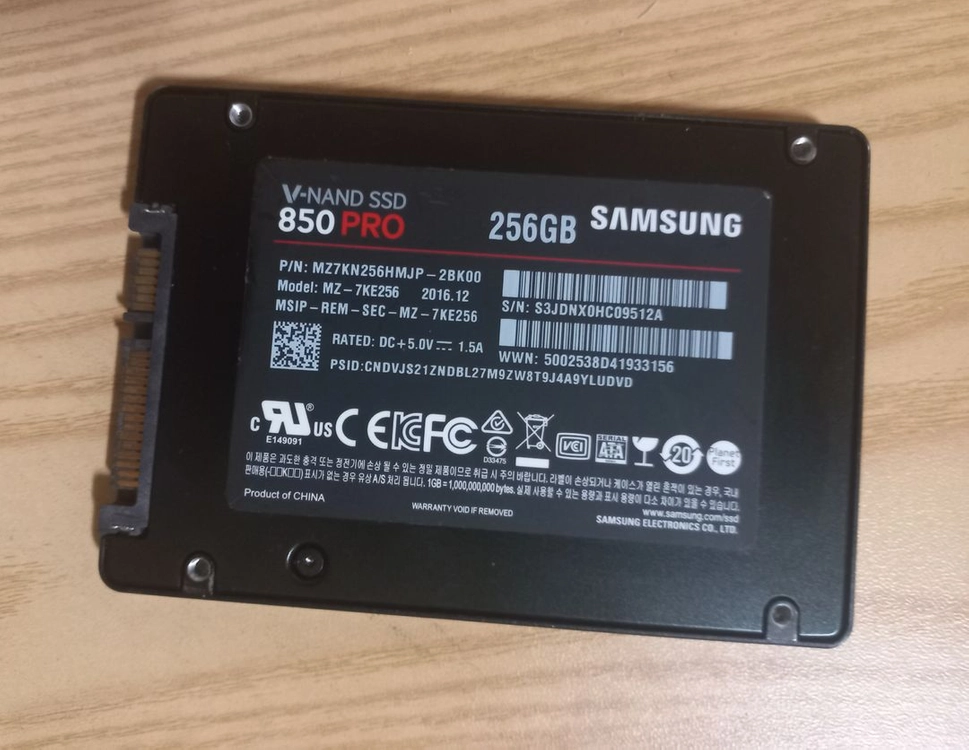 삼성 850 pro SATA SSD 256GB 이미지