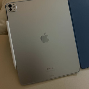 아이패드 프로 m4 13인치 실버 셀룰러 256gb 애플케어플러스 애플펜슬 프로 정품 폴리오 이미지