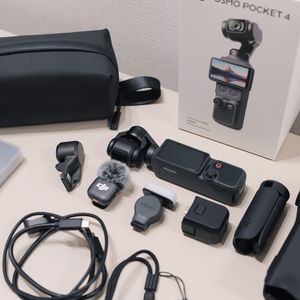 DJI 오즈모 포켓4 크리에이터콤보 이미지