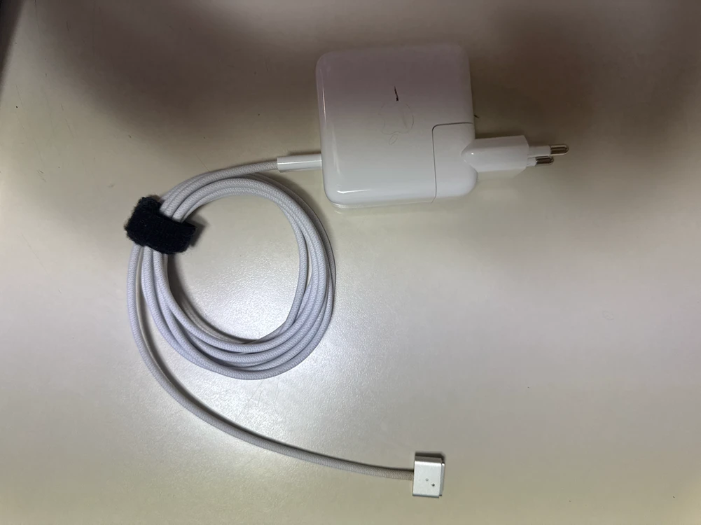 M3 맥북프로 14인치 8GB 512 GB , 83싸이클 이미지