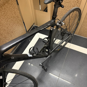 트렉 sl6 로드자전거 이미지