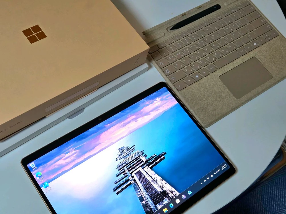 상태 굿 서피스 프로 11 X 엘리트 OLED 512GB 듄 +키보드 슬림펜 이미지
