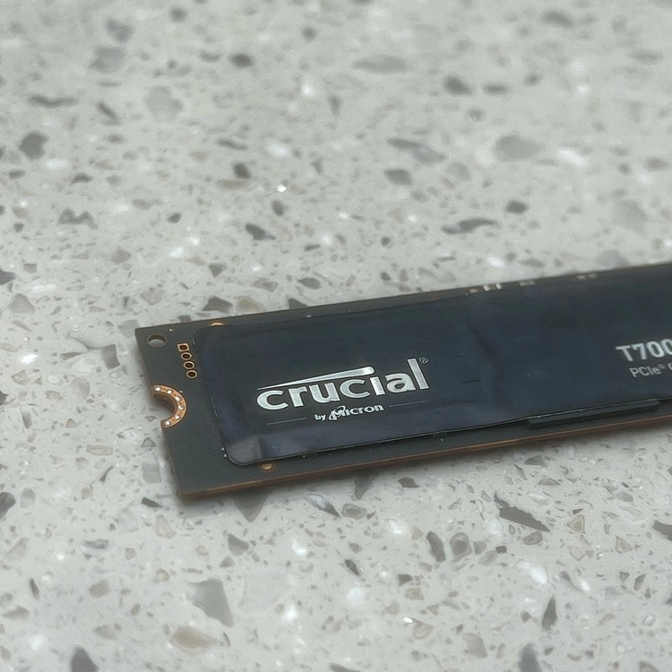 A급 마이크론 T700 Gen5 4테라 Crucial M.2 NVMe SSD 4TB (1/3) 이미지
