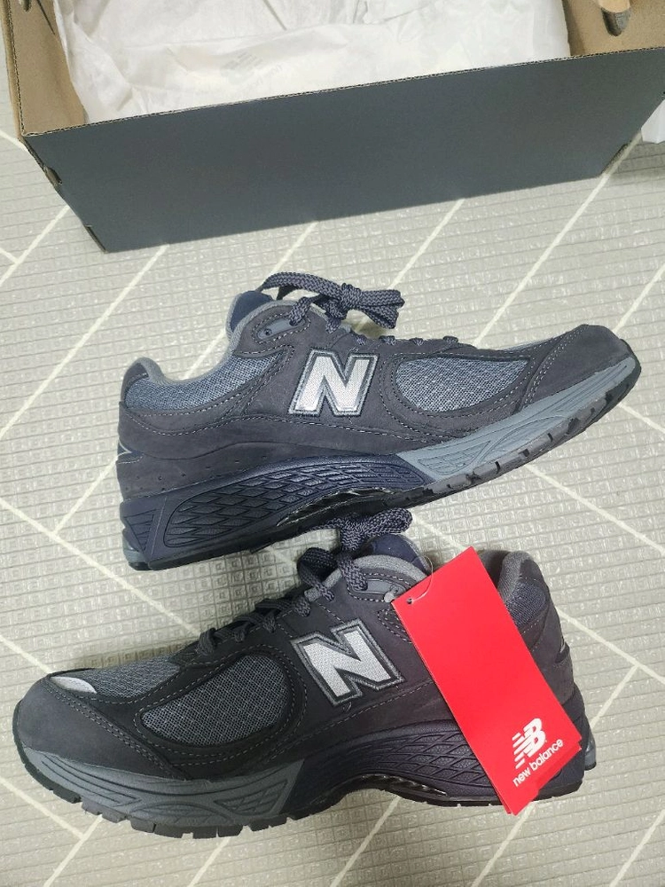 뉴발란스 2002r 캐슬락 270 팝니다. 새거 이미지