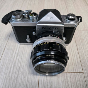 니콘 f 삼각뿔 바디 + 85mm f1.8 해바라기 렌즈 판매합니다 이미지
