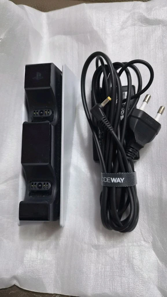 소니 PS5 듀얼센스 정품 충전 거치대 이미지