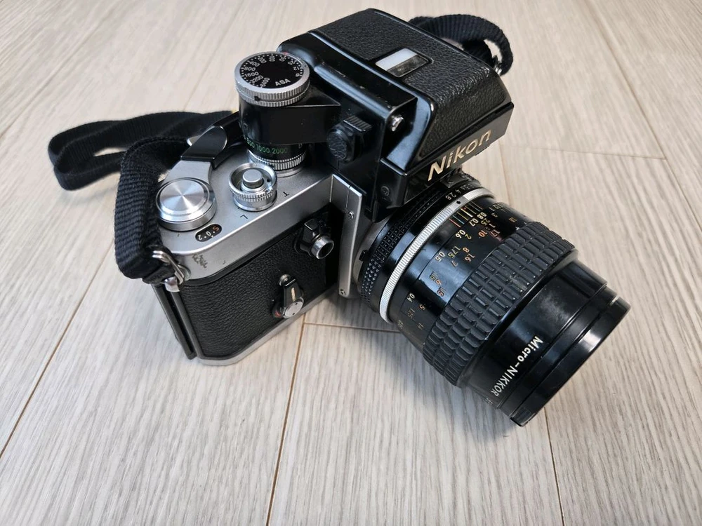 니콘 f2 바디 + 55mm f2.8 렌즈 판매합니다 이미지