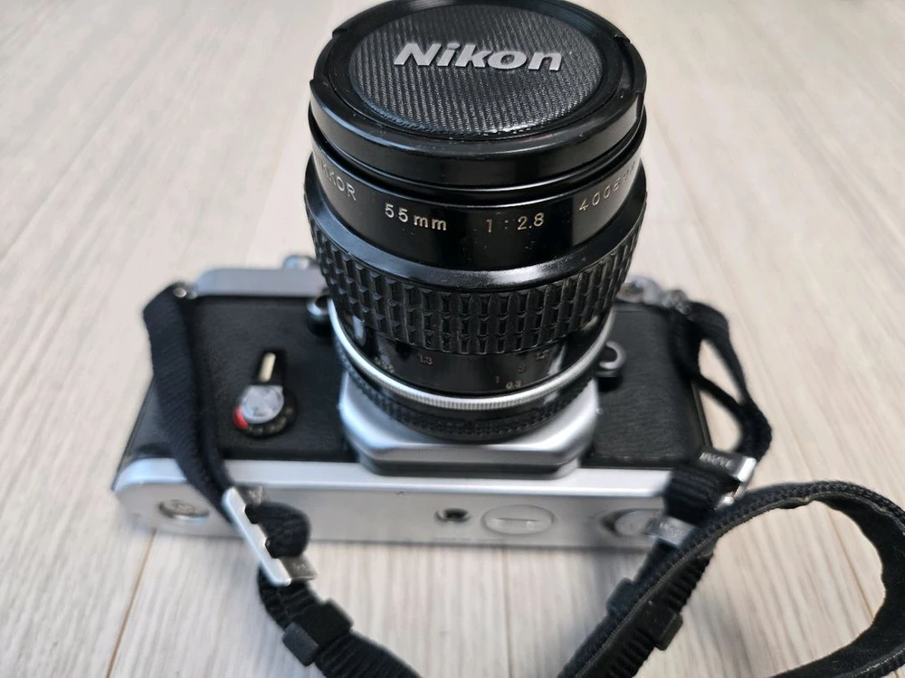 니콘 f2 바디 + 55mm f2.8 렌즈 판매합니다 이미지