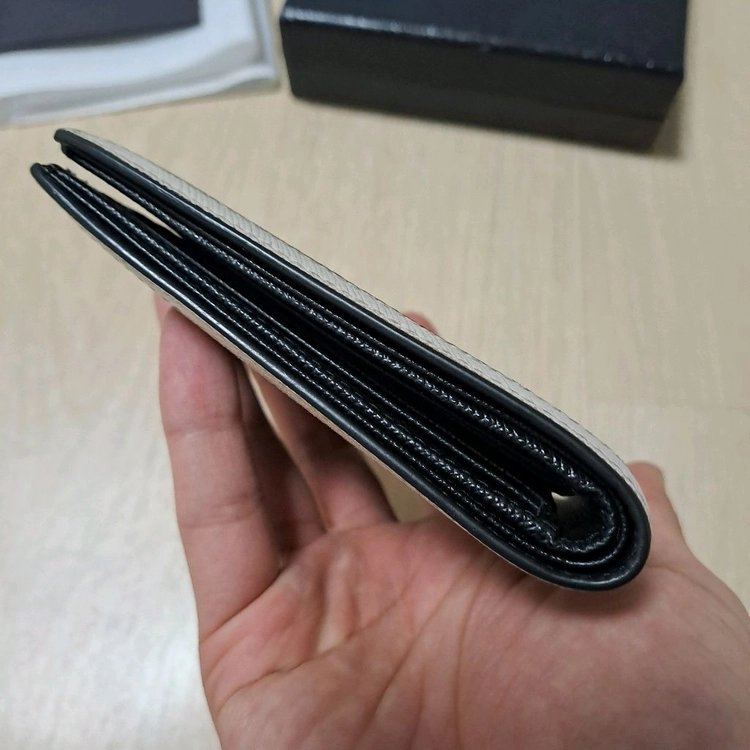 [100%/정품] 프라다 사피아노 남성 반지갑 블랙 오프화이트, 프라다지갑,프라다반지갑 이미지