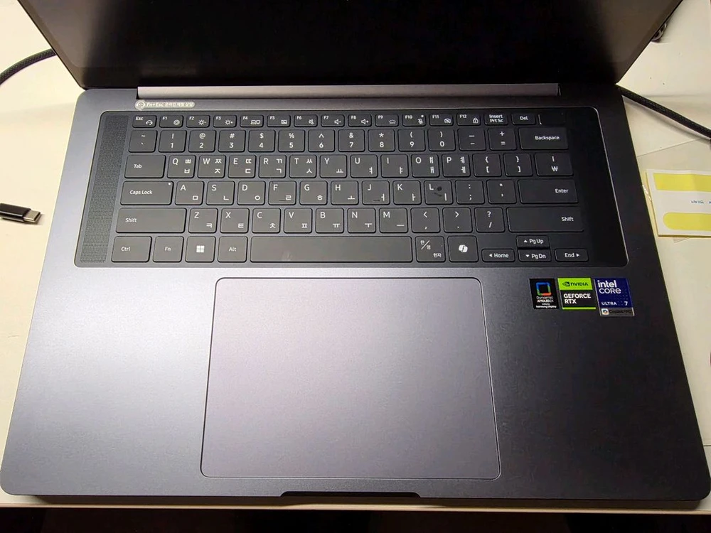갤럭시북6 울트라 + 5070 외장 gpu 이미지