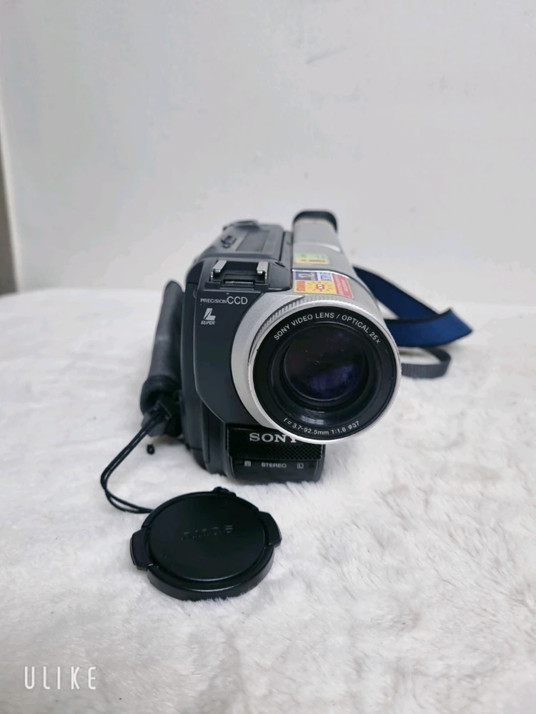 소니 빈티지 캠코더 DCR-TRV120 이미지