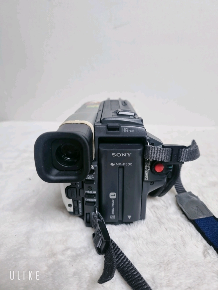 소니 빈티지 캠코더 DCR-TRV120 이미지