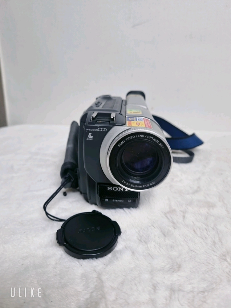 소니 빈티지 캠코더 DCR-TRV120 이미지