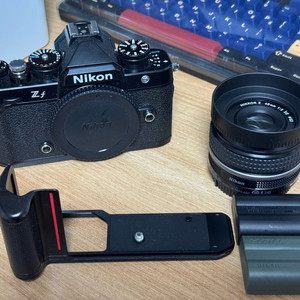 니콘zf + 40mm se 킷 이미지