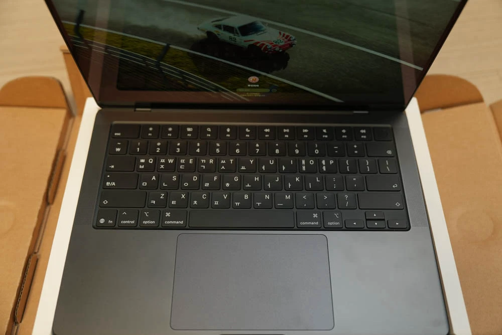 애플 맥북프로 14인치 M5 Pro 24g 1tb 이미지