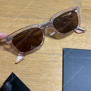 젠틀몬스터 선글라스 팝니다 이미지