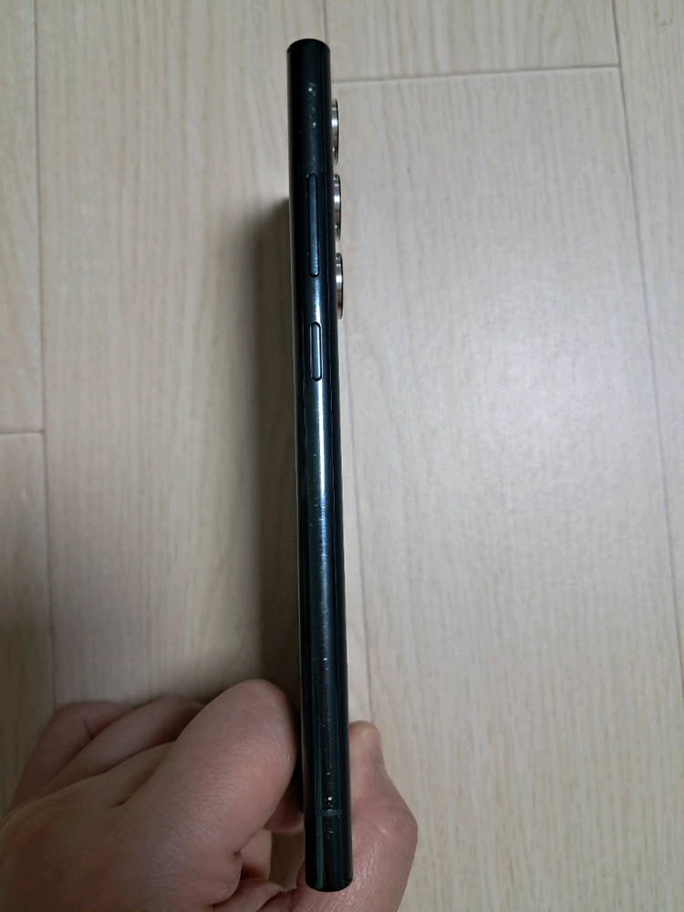 갤럭시 S22 울트라 이미지