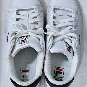 FILA 휠라 235사이즈 남여공용 운동화 이미지