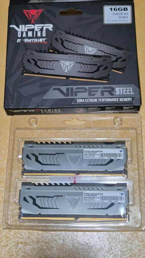 DDR4 4400mhz 16GB(8gx2) 고성능 메모리 - 안심되는 중고거래