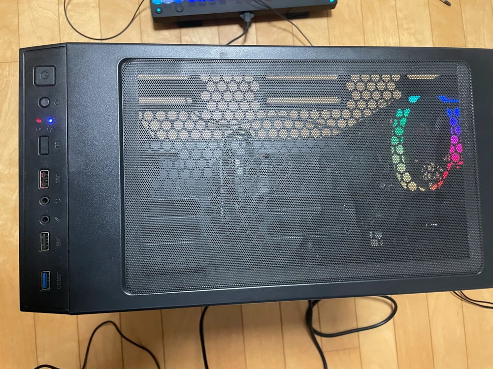 고성능 게이밍 데스크탑 컴퓨터 PC 본체 이미지