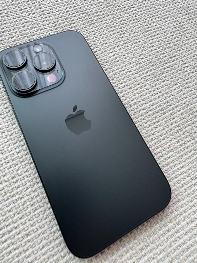 아이폰15 PRO 블랙 256GB - 안심되는 중고거래