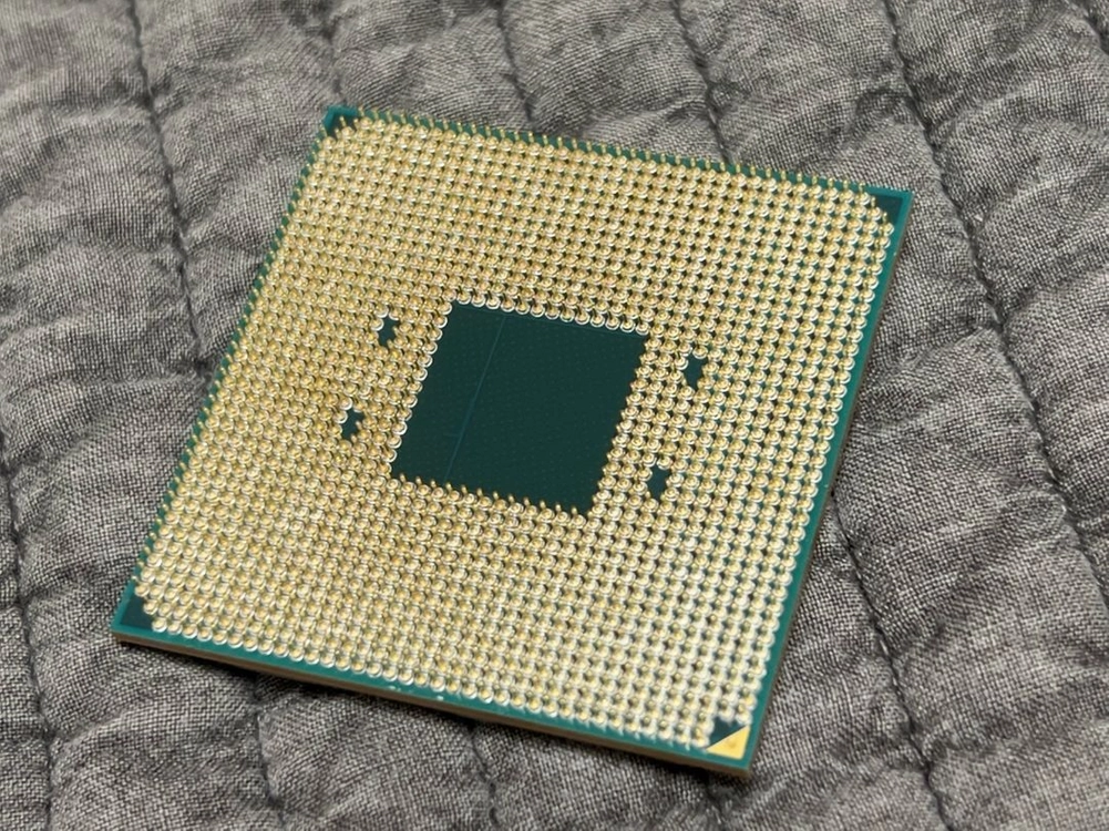 AMD 라이젠7-4세대 5800X3D 이미지