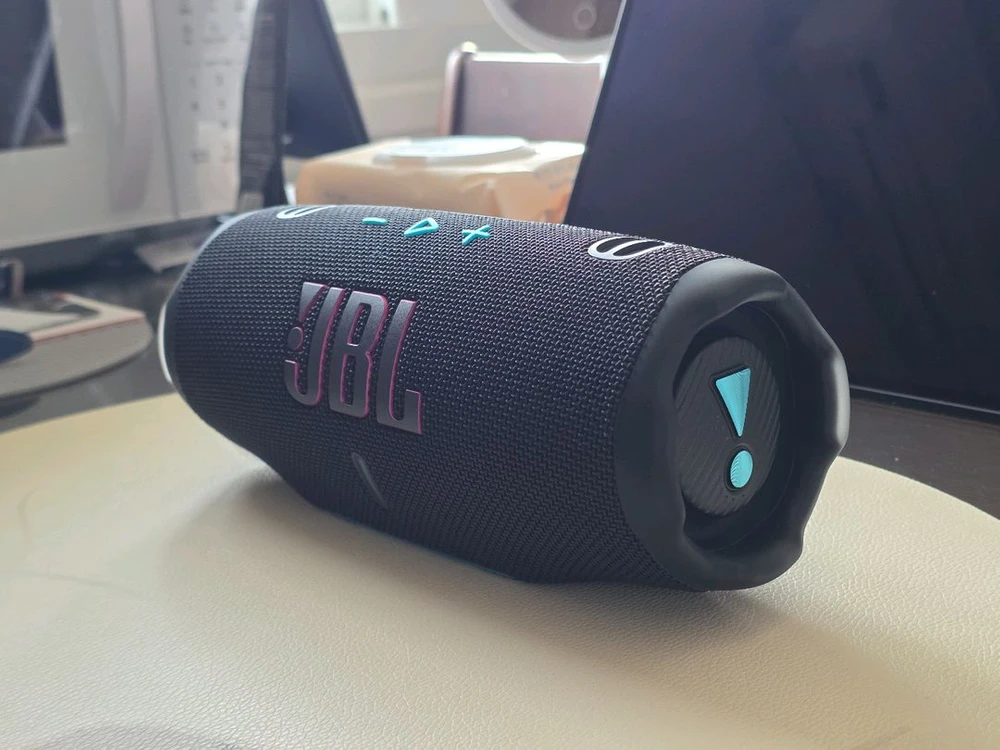 JBL charge 6(차지 6) 블루투스 스피커 판매합니다 이미지