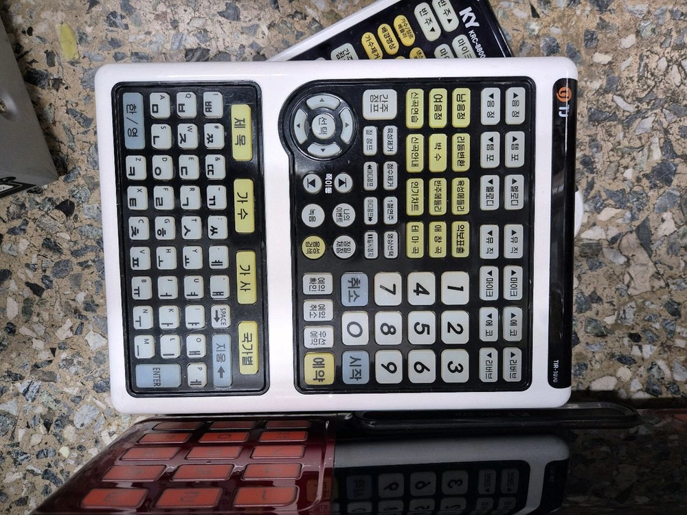 태진 C60투 노래방 반주기. 이미지