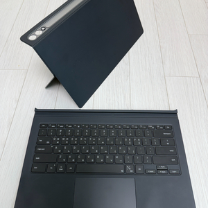 정품 삼성 갤럭시탭 S9 S10 울트라 키보드 북커버 이미지
