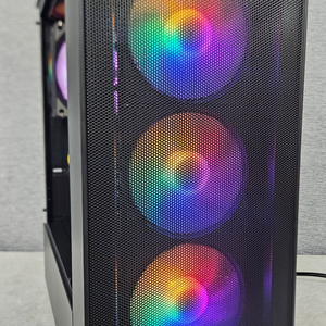 [고성능 게이밍 PC] i5-14400F / RTX 5060 / RAM 32GB / NVMe 1TB 이미지