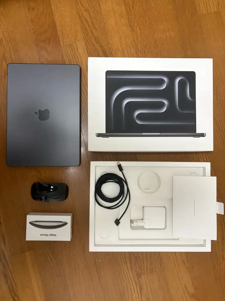 맥북프로14 m3 18gb 512gb + 매직마우스 팝니다 이미지