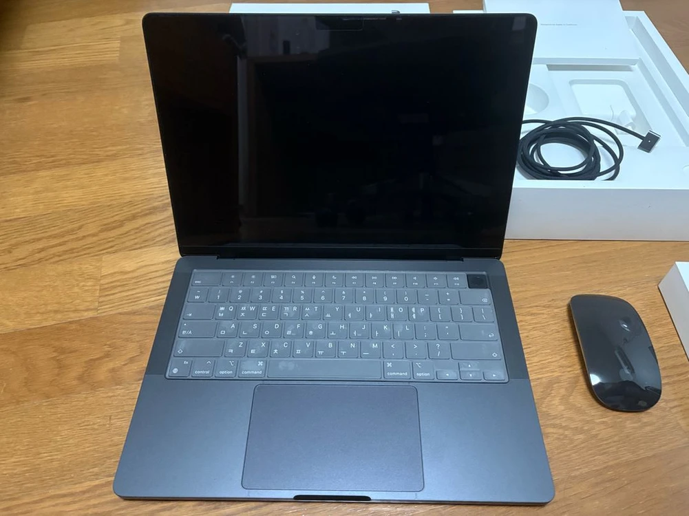 맥북프로14 m3 18gb 512gb + 매직마우스 팝니다 이미지