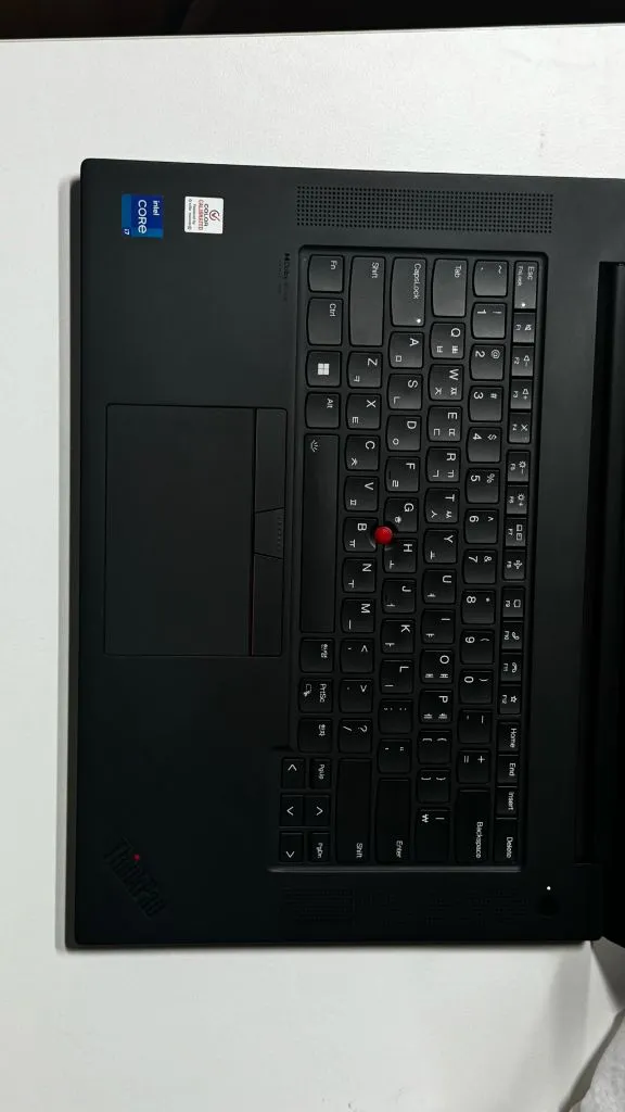 Lenovo ThinkPad X1 Extreme Gen 5 고성능 워크스테이션 이미지