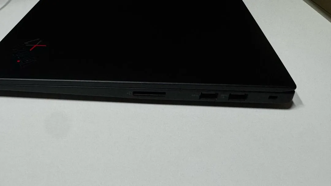 Lenovo ThinkPad X1 Extreme Gen 5 고성능 워크스테이션 이미지