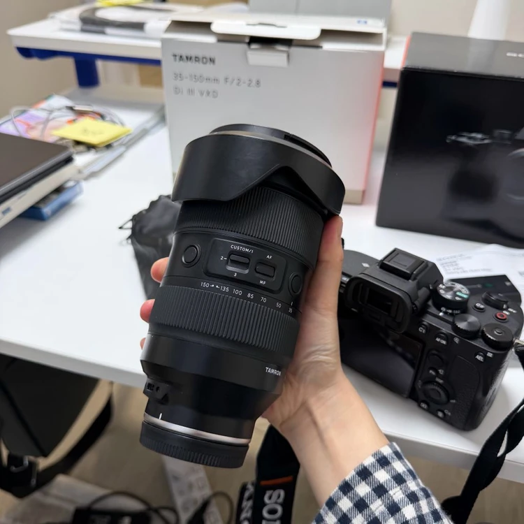 탐론 35-150 f2-2.8 소니 준망원렌즈 이미지