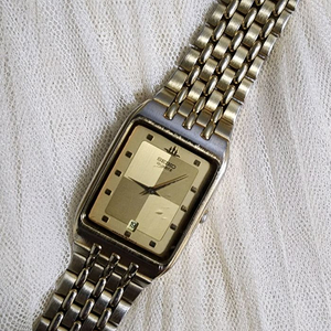 빈티지 SEIKO 세이코 쿼츠 사각 금장 시계 이미지