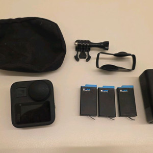 고프로 맥스 360도 액션캠 판매합니다 박스풀셋 이미지