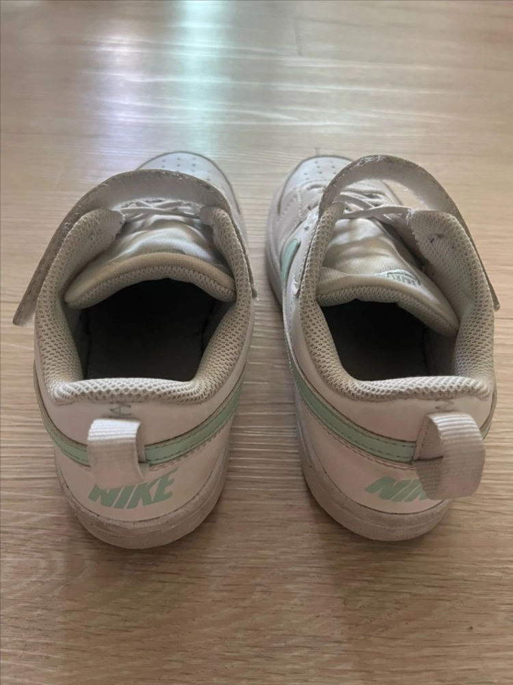 나이키 키즈 운동화210 이미지