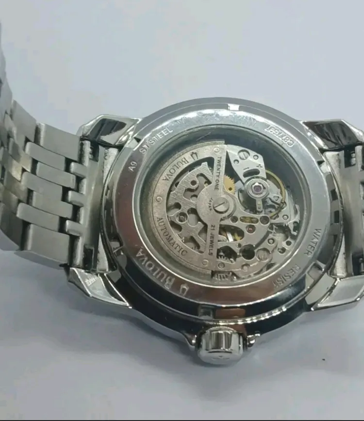 BULOVA 오픈하트 오토매틱 이미지