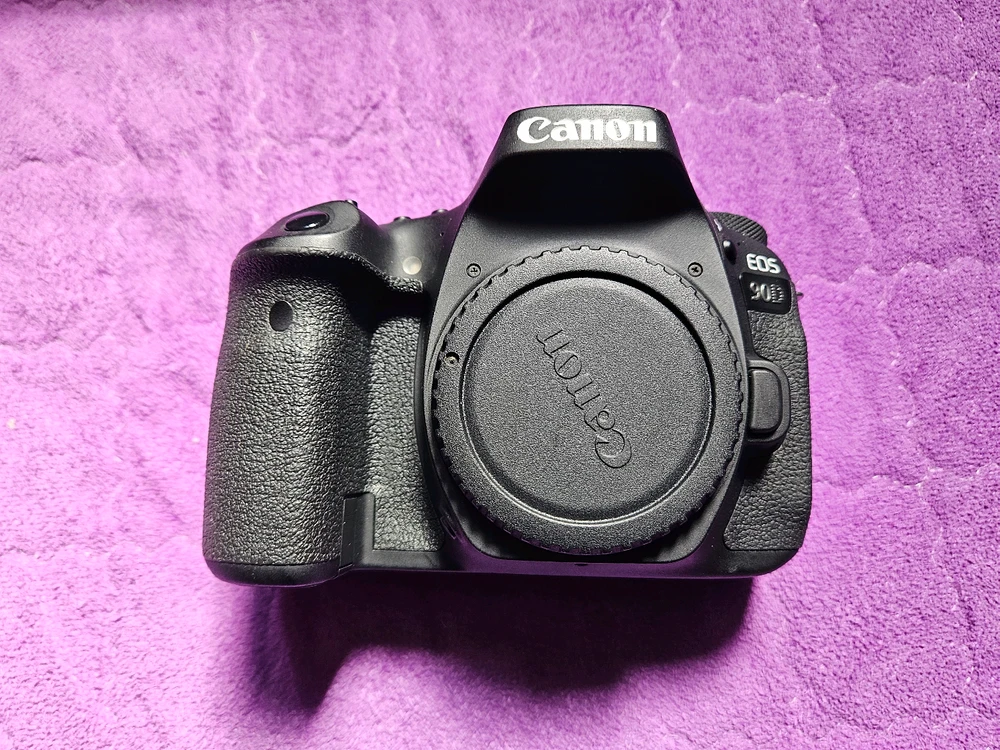 캐논 EOS 90D + 탐론 17-50 + DM-E100 이미지