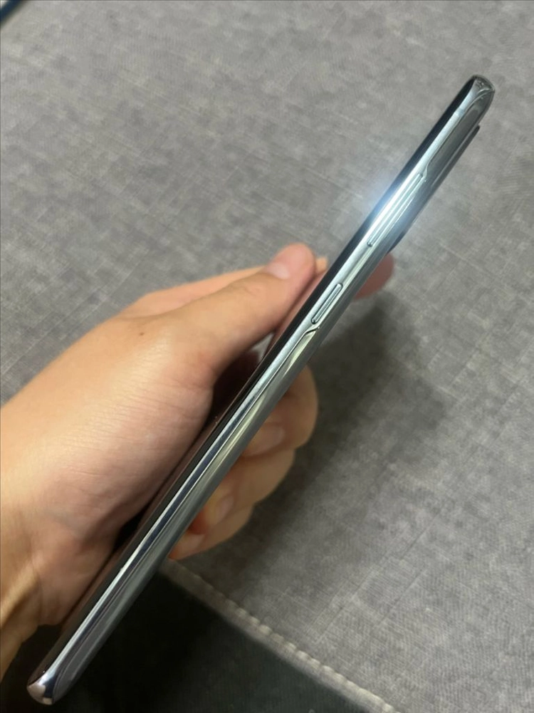 갤럭시 s20플러스 이미지