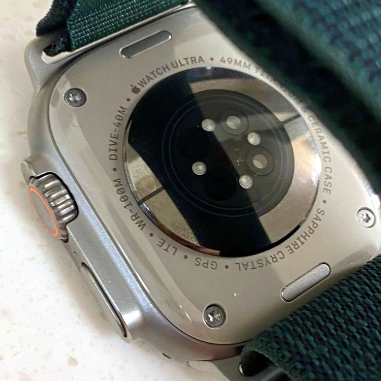 애플워치 울트라2 49mm 내추럴티타늄 이미지