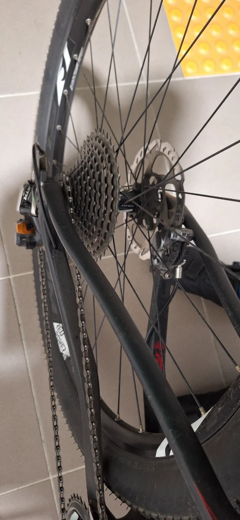 풀카본 MTB 자전거 이미지