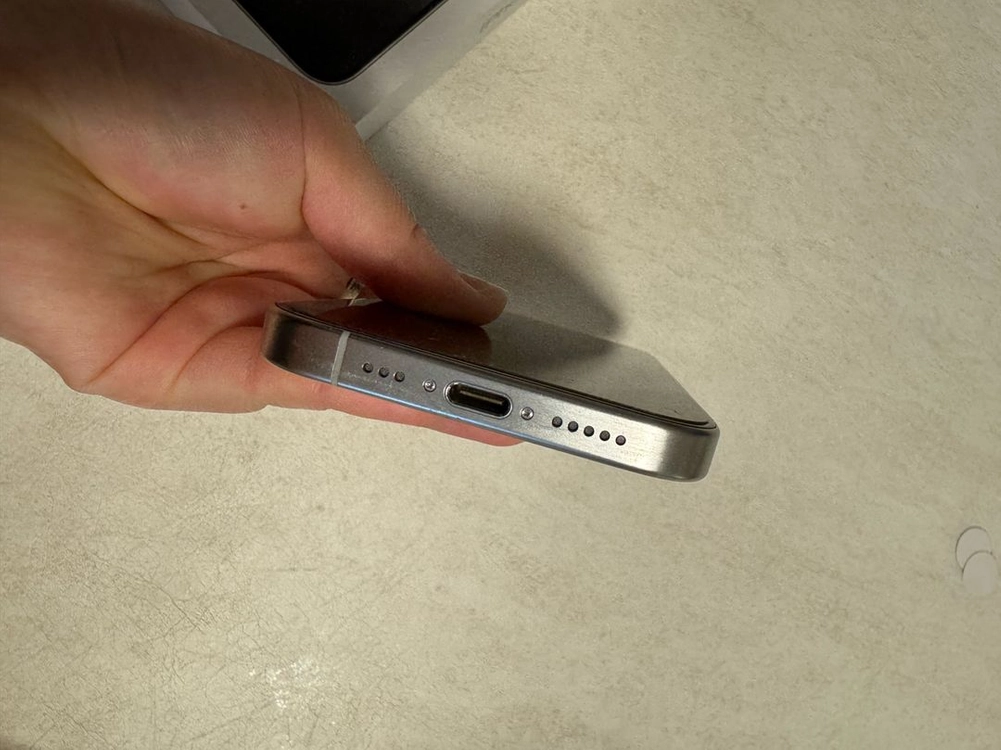 아이폰 15프로 128GB 이미지