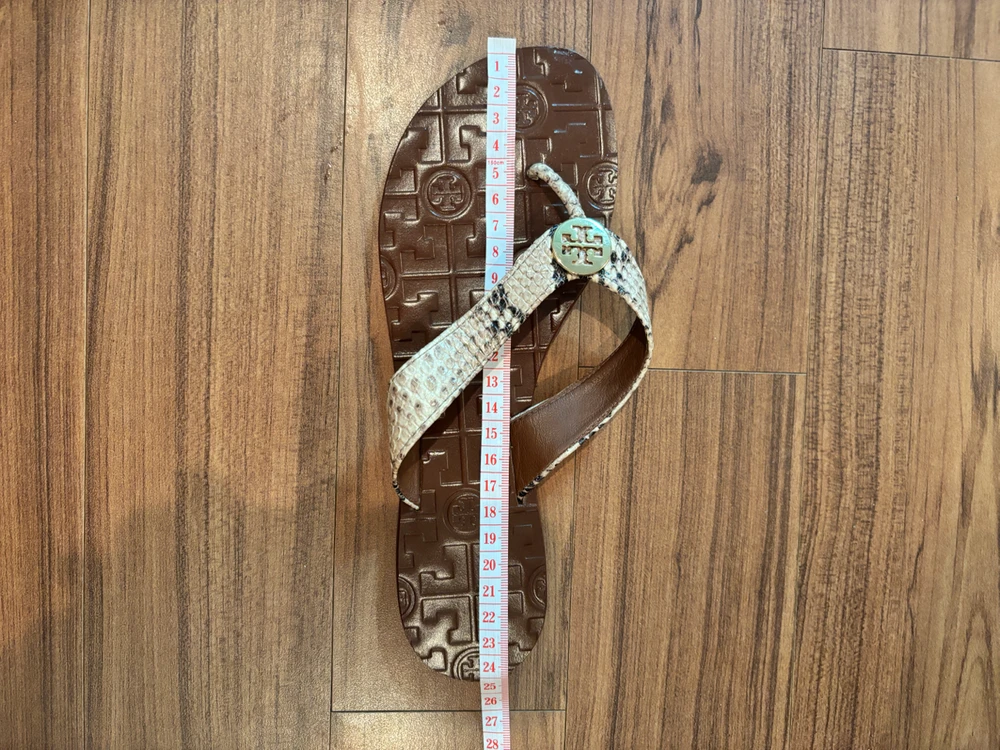 사용감 적은 토리버치 뱀피 쪼리 샌들 브라운 7사이즈 이미지