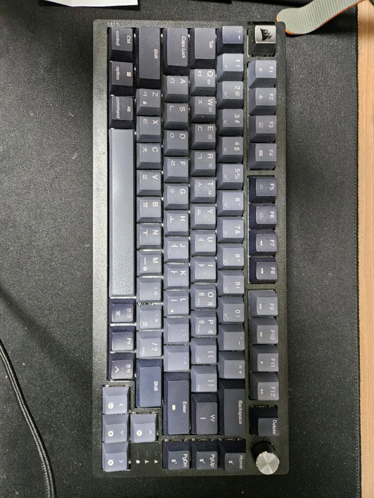 커세어 K65플러스 블루투스 키보드 팝니다. 이미지