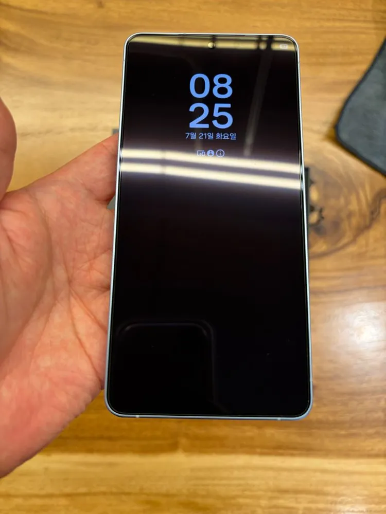 갤럭시 S26울트라 스카이블루 256gb 새제품급 (6월 24일 최초통화) 이미지