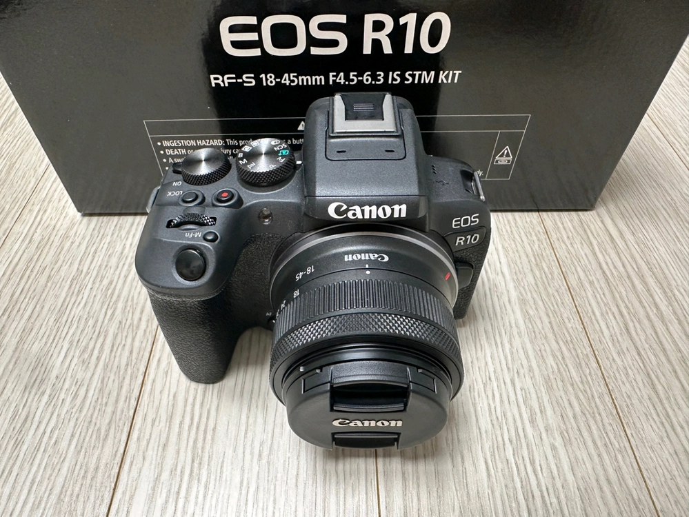 캐논 정품 EOS R10 바디 18-45mm 번들킷 판매합니다 이미지