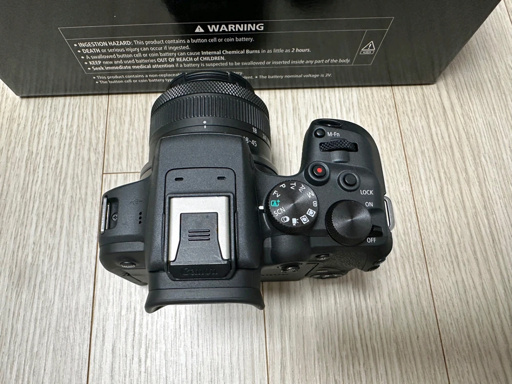 캐논 정품 EOS R10 바디 18-45mm 번들킷 판매합니다 이미지
